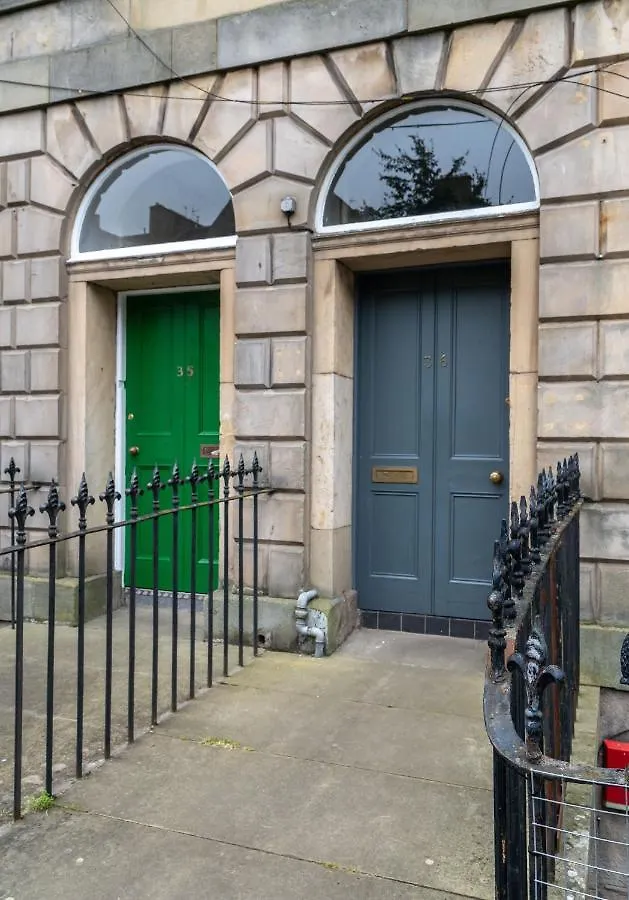 Apartment The St Patrick Square Residence Edinburgh