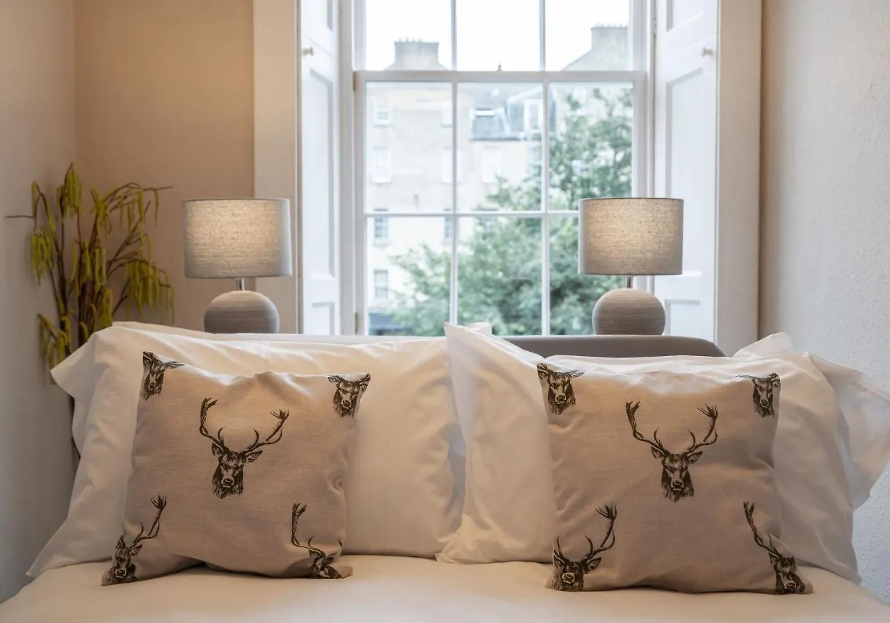 The St Patrick Square Residence Edinburgh Apartment